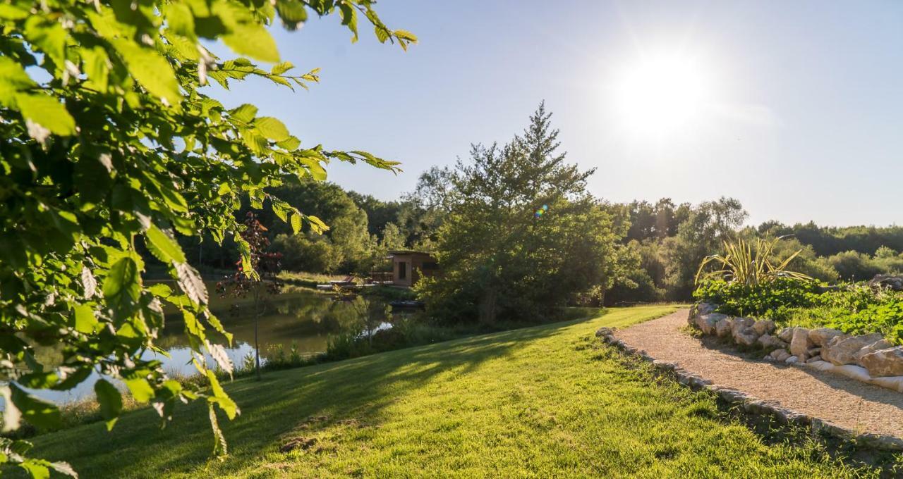 Lacabane Lodge Nature Saint-Vivien  Exterior photo